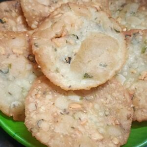 Garelu (Pachi Mirchi)